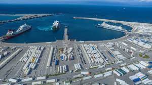  ميناء طنجة-المتوسط عزز نموه بمعالجة 8,6 مليون حاوية خلال عام 2023 (مسؤول)