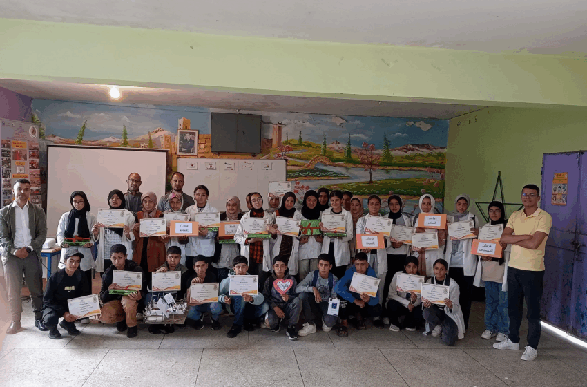 تنظيم ايام تحسيسية بخطورة الإدمان على التدخين والمخدرات لفائدة تلاميذ الثانوية الإعدادية الفارابي بالعكارطة، إقليم اسفي
