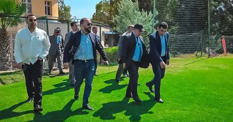  عامل إقليم آسفي يزور مركز تكوين أولمبيك آسفي ويقف على مشروع الأكاديمية الجديدة