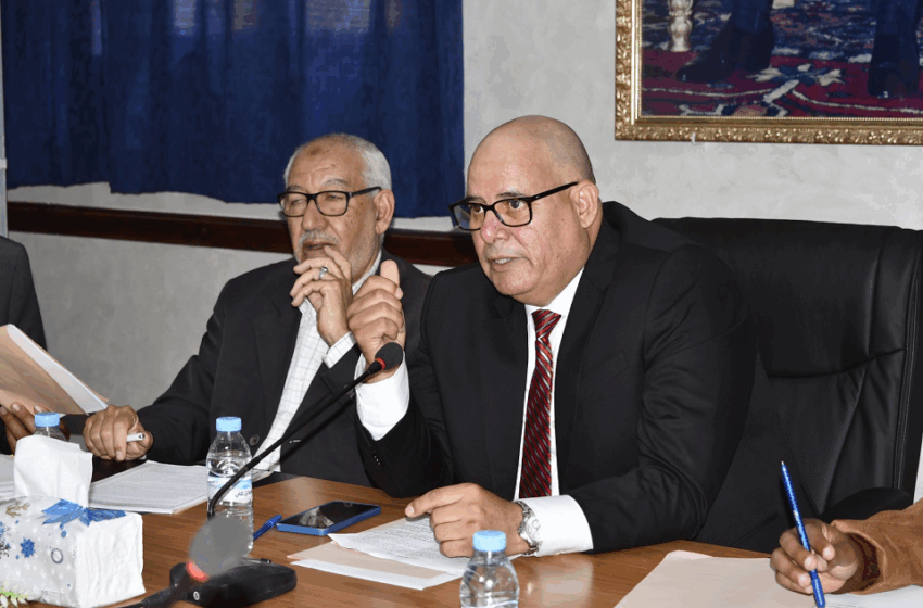  المجلس الجماعي لدار السي عيسى إقليم آسفي يصادق بالإجماع على تدبير النقل المدرسي ومشروع الثانوية التأهيلية وميزانية 2026