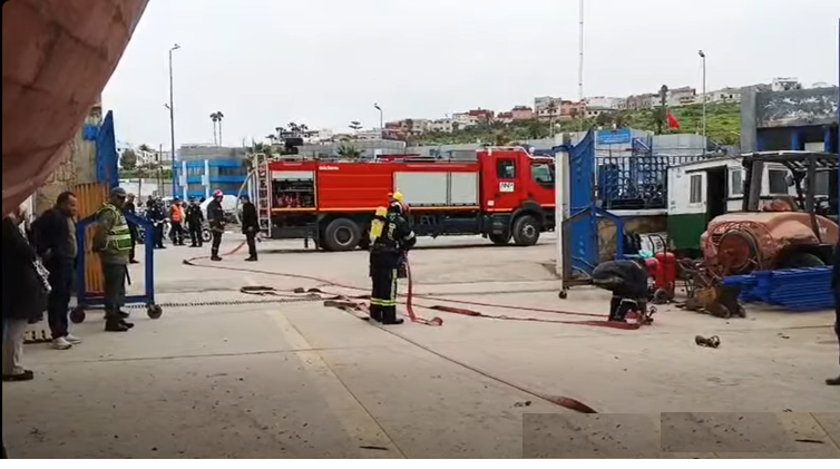  تمرين محاكاة مكافحة اندلاع الحرائق بالحوض الجاف لميناء آسفي لترسيخ ثقافة السلامة بالميناء 